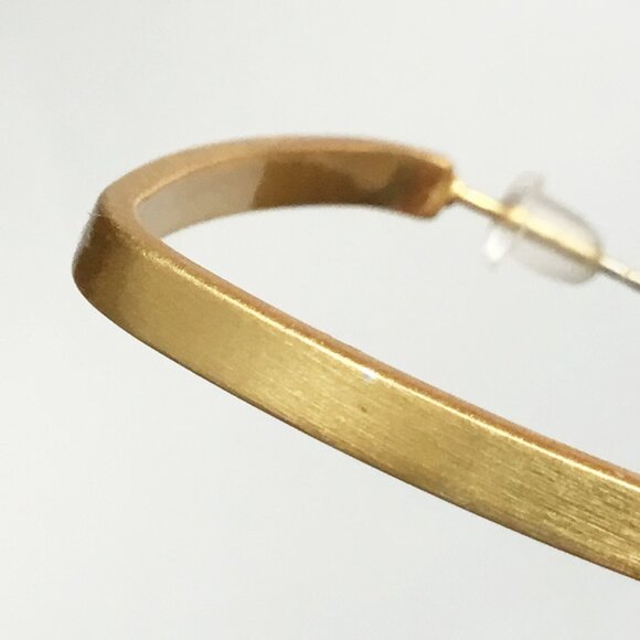 Dean Davidson Brushed Matte Gold Tone Tapered Square Hoop Earrings 1.5” - Picture 8 of 9